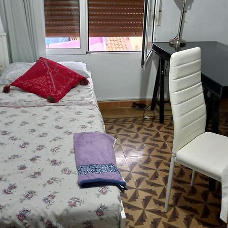 Las Golondrinas Habitacion En Piso Centrico Para Una O Dos Personas Zaragoza Dış mekan fotoğraf